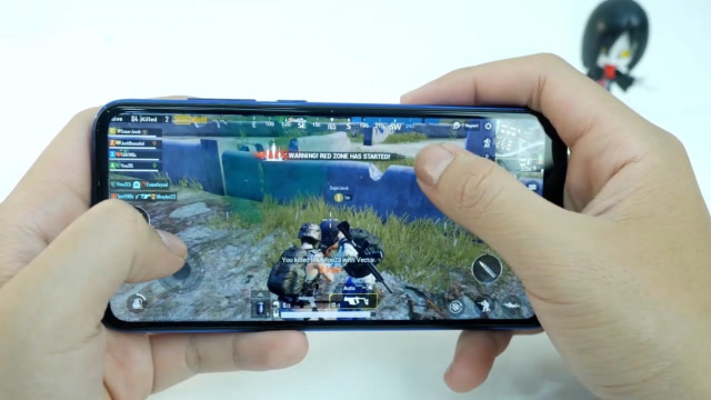 小米 play 吃鸡游戏试玩,联发科 p35能否流畅运行