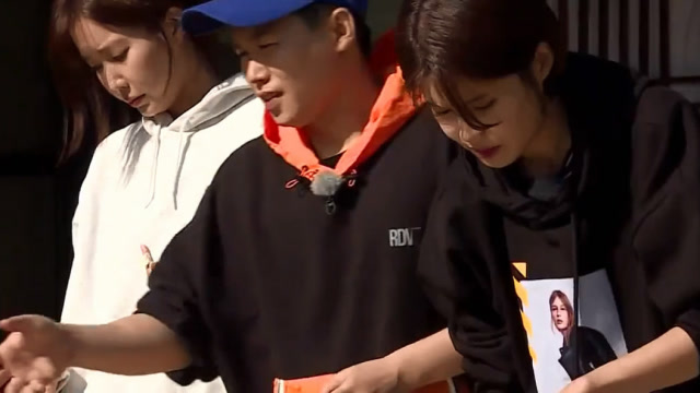 jennie秀香做泡菜饼,梁世灿张度妍品尝后频频称赞