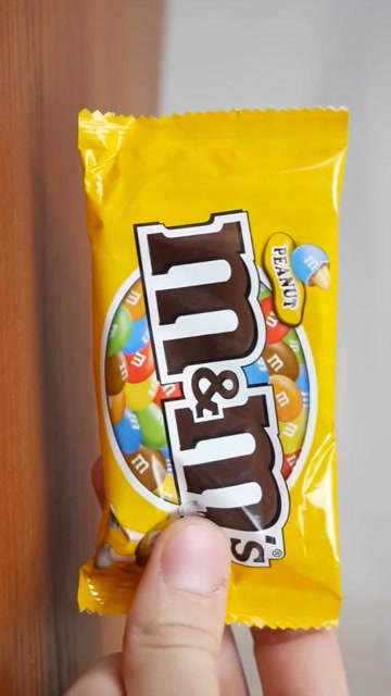 在家自制美味的可乐棒冰