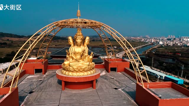 广东碣石镇广福寺古庙新容,四面金佛壮观!