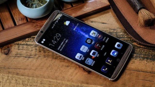 中兴天机axon m早已问世为何不温不火?答案我难以接受