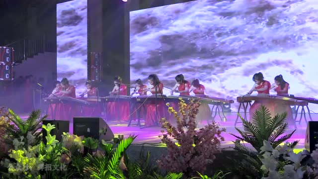 《黄河魂》 洛阳师院古筝团