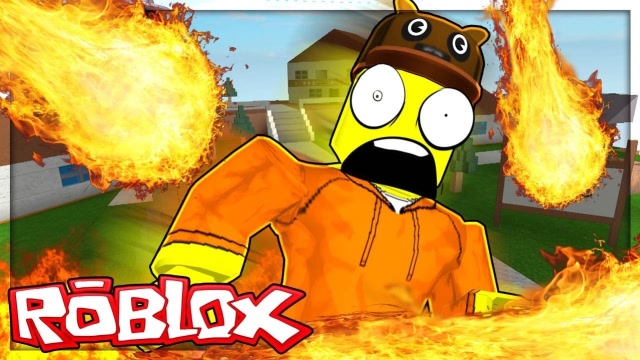 roblox自然灾害模拟器!坐铲车躲避火灾!意外掉海里?面面解说