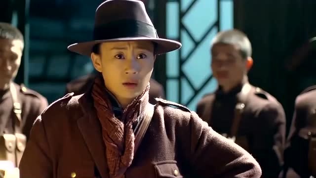 一代枭雄:七哥派锛子袭击军火库,转身流下眼泪,这将是永别!