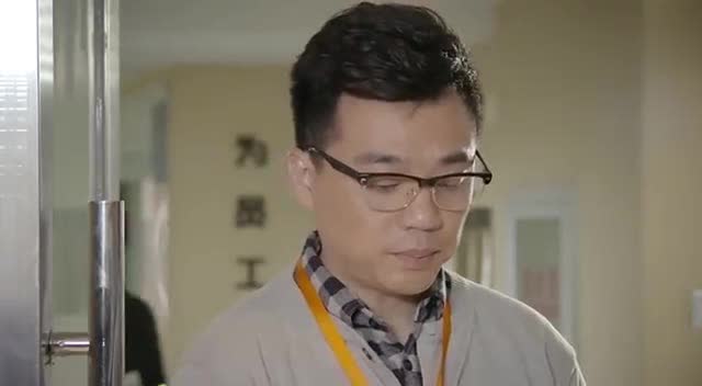 傻根进城:李大根送走董娇娇,余超群不舍却又毫无作为!