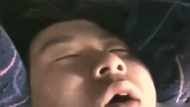 大哥,你睡了一觉就成网红了