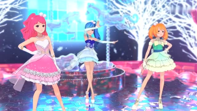 菲梦少女杨松儿转了一下露出了宋诗语的背影