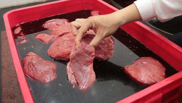 市场上售卖的假牛肉,究竟是怎么样生产的?一起来看看过程