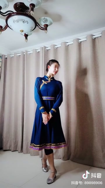 《心之寻》编舞:饶子龙老师,背面演绎:赵璞玉老师