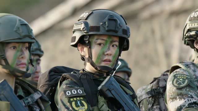 特种兵教官觉得你这卫生队队长不行,但是队友一致觉得她行