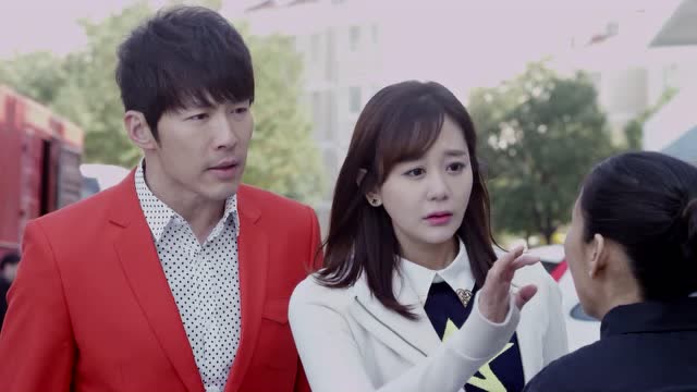 拥抱幸福:红樱和仲聆偶遇盲人阿姨迷路,决定要送她回家!