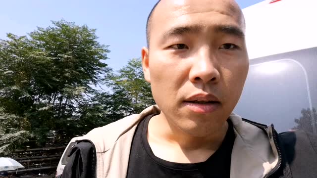 在古都咸阳,逛古玩市场,周天现场实录,你还知道哪些古玩市场?