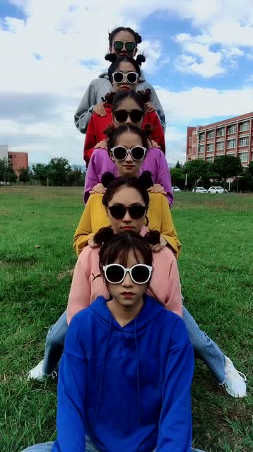 当一个沙雕遇到另一个沙雕!就变成了一群沙雕,这波操作稳了