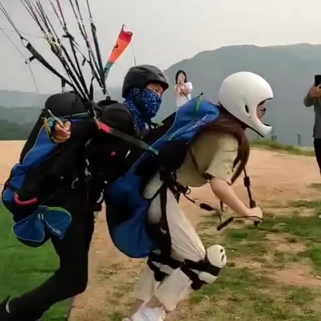 教练没有丢!撒腿就跑