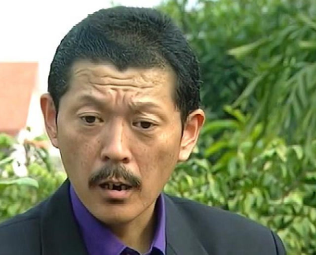 插翅难逃:张世豪被抓,坤哥趁机勒索阿凤钱财,这钱真好挣!