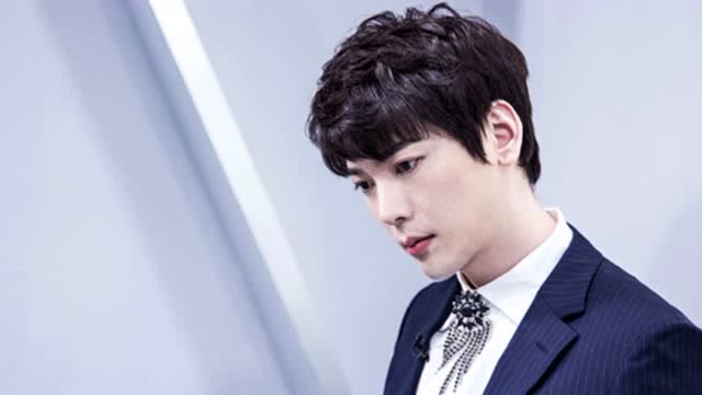 《声入人心》成员简弘亦结婚 晒结婚证公布喜讯