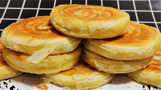 酥掉渣的黄金香酥烧饼,有技巧无难度,可烤可烙,吃一口满嘴香