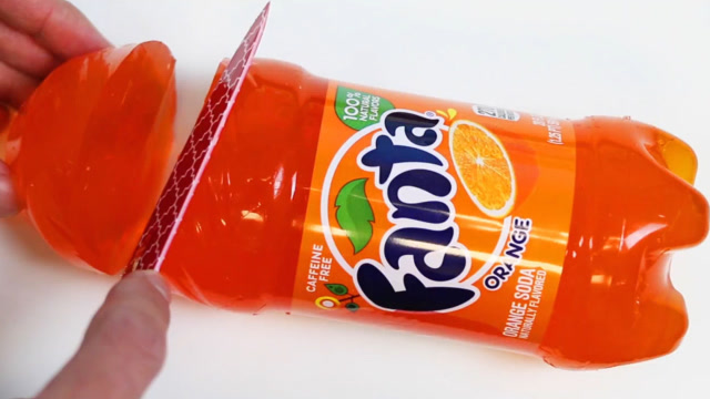 把一大瓶芬达做成果冻的全过程!好玩又好吃,看的是一脸满足