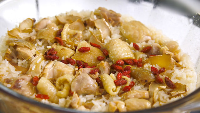 焖出来的麻油鸡饭,软嫩适中,美味第一名