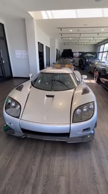 罕见的银色款科尼赛克ccxr,造型是真的酷啊!