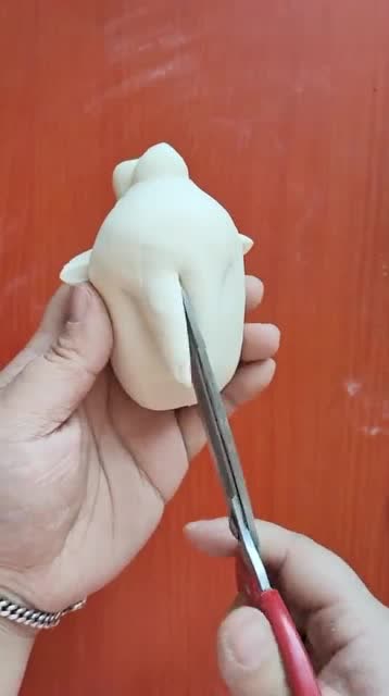 面粉捏成小猪,好看又好吃