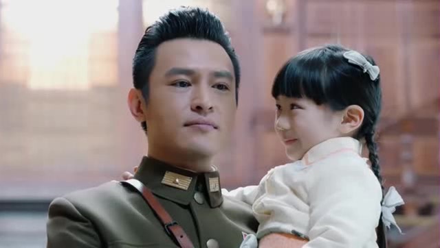 妞妞跟贵军门说个小秘密,以后找到妈妈第一个告诉他贵军门哭了