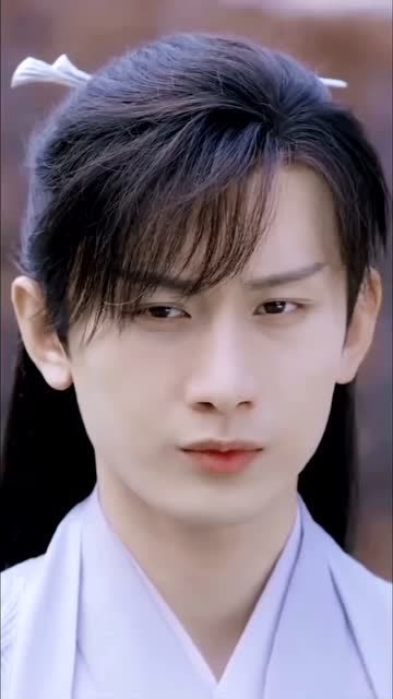 看了电视剧琉璃后,真的满脑子都是司凤啊,司凤笑起来真的好好看啊!