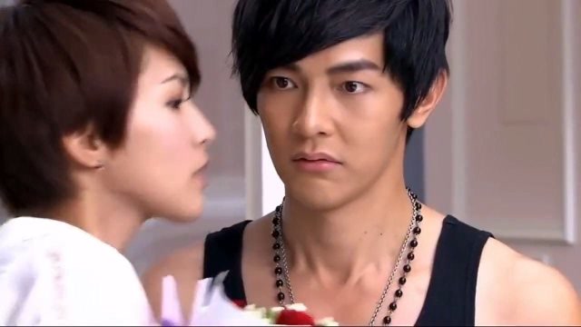 终极一班:两人很甜蜜,雷婷说傻瓜,汪大东开心的笑了!