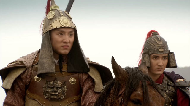 西凉大将看不上罗章,嫌他是个小娃,谁料敌不过罗章三招