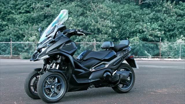 光阳首款倒三轮 ak550同平台开发 压弯跑山利器