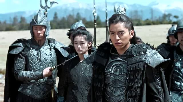 疾冲押着楚有祯走上前,楚有文下马,亲自押着马摘星与马婧迎上!