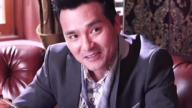 东莞哥还是这么嚣张,我捐了三百万啊,连个特写镜头都不给我?