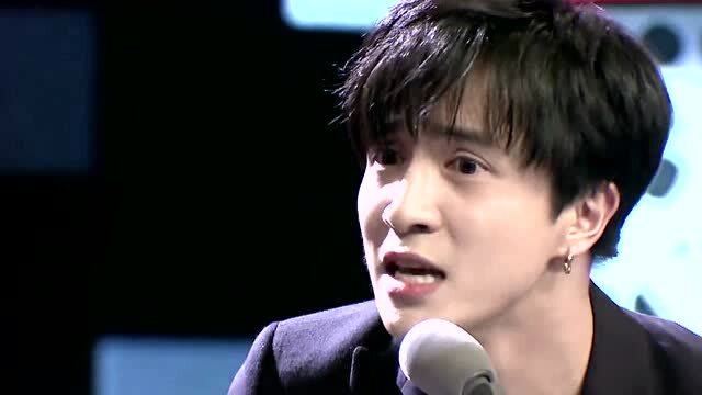 吐槽大会:薛之谦正讲的兴高采烈,结果打了个嗝