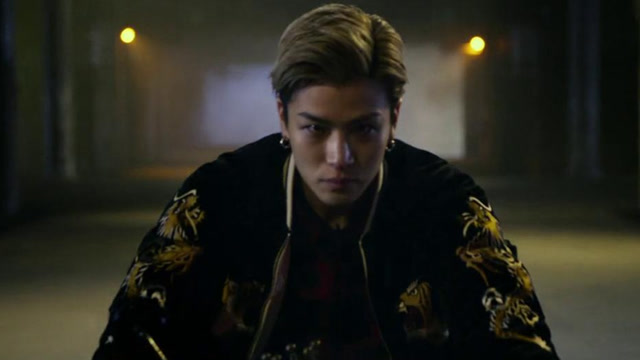 热血街区:眼镜蛇与人对打,气势完全碾压,这一段太热血!