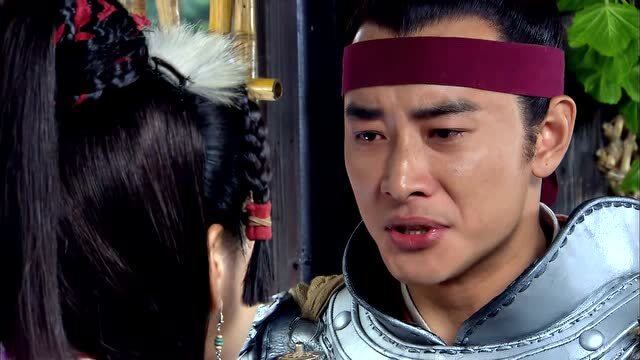 穆桂英挂帅:穆桂英和杨宗保抱在一起,他们终于决定在一起了