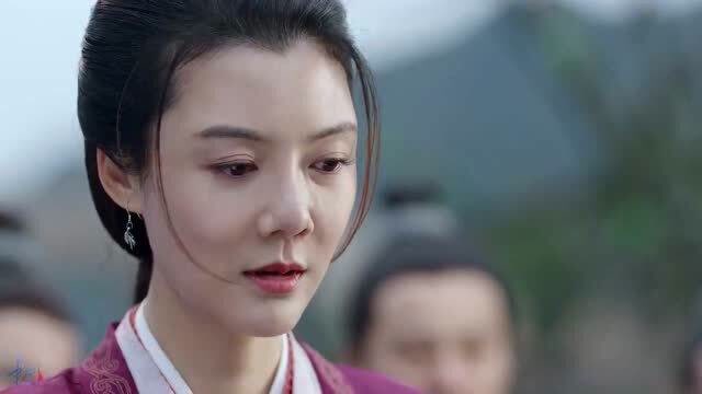 有翡李瑾容一刀下去将沈天庶的手臂砍断大当家的风采不减