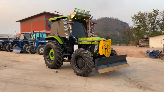 土豪改装拖拉机