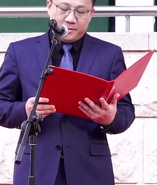 南京一中新任校长朱焱"开学第一课"精彩开讲:希望你们成为更高段位的