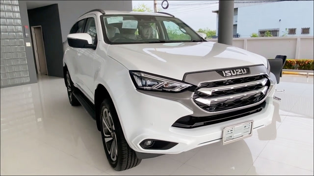 2021款五十铃牧游侠mu-x到店实拍,太漂亮了,给个不买的理由