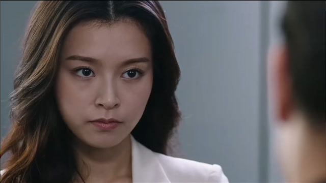 寒战2:文咏珊饰演美女律师,这也太美了,百看不厌