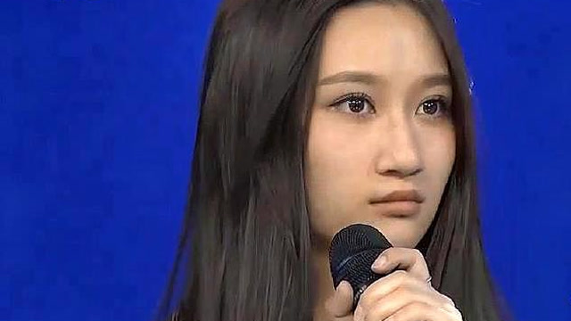 24岁美女教师上央视,当场扇杨帆耳光,评委没看够:再打一次!