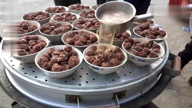 农村传统酒席清真十大碗,蒸笼堆起2米多高,320一桌全是肉