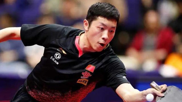 许昕浪了一个假动作,盲打让对手摔球拍,在乒乓球场第一次出现!