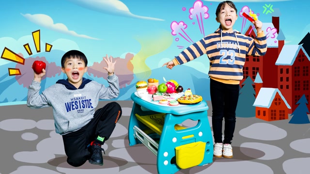 玩乐剧场  儿童情景剧:熙熙做了很多好吃的,滔滔在桌子底下偷吃,不