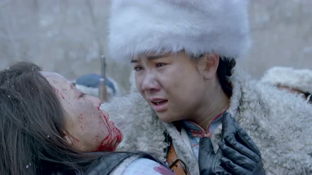 《雪地娘子军》预告片_39