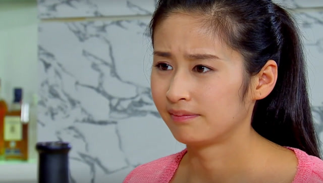 《小菊的秋天》第18集01:李香如感概为家付出却遭到无视,竟带小菊借酒