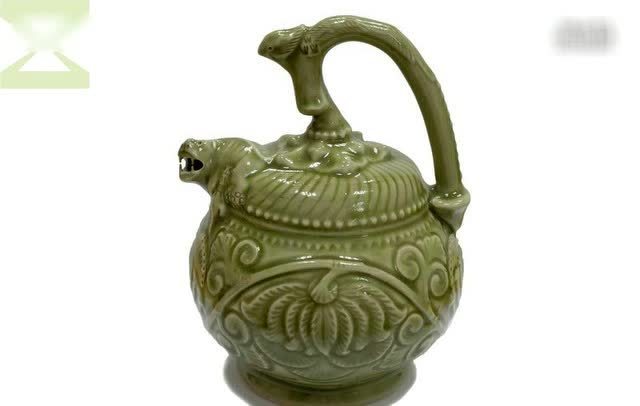 五代耀州窑青釉刻花提梁倒流壶