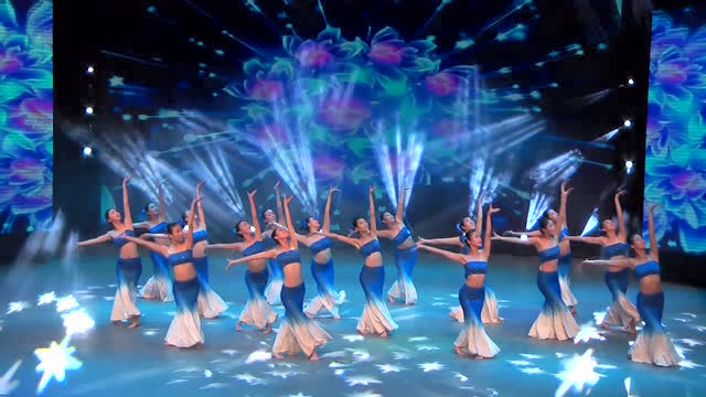 万全职业技术教育中心舞蹈《彩云之南》