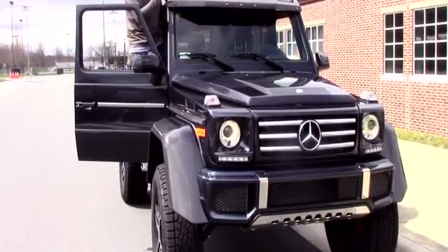500万的奔驰越野车,看到底盘的那一刻才知道有多霸气