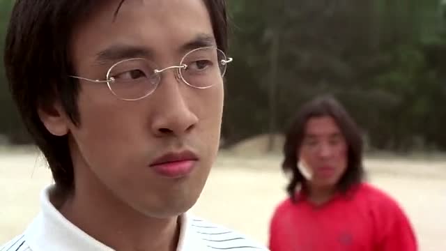 大师哥遭羞辱,周星驰率众师兄弟归位,《少林足球》最燃片段